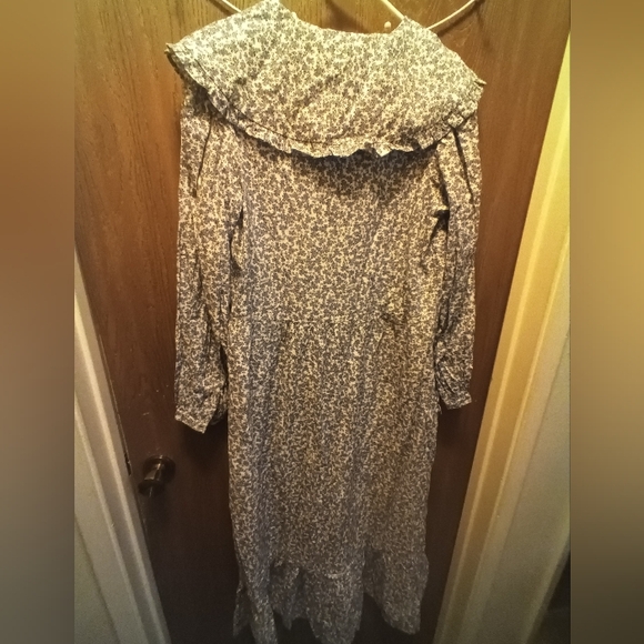 Universal Thread dress - Picture 7 of 7